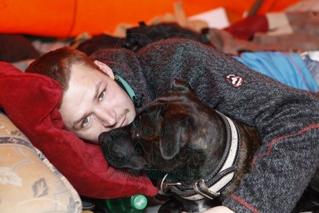 Dovedete si představit, že se na léta stane Vaším domovem stan na kopci?